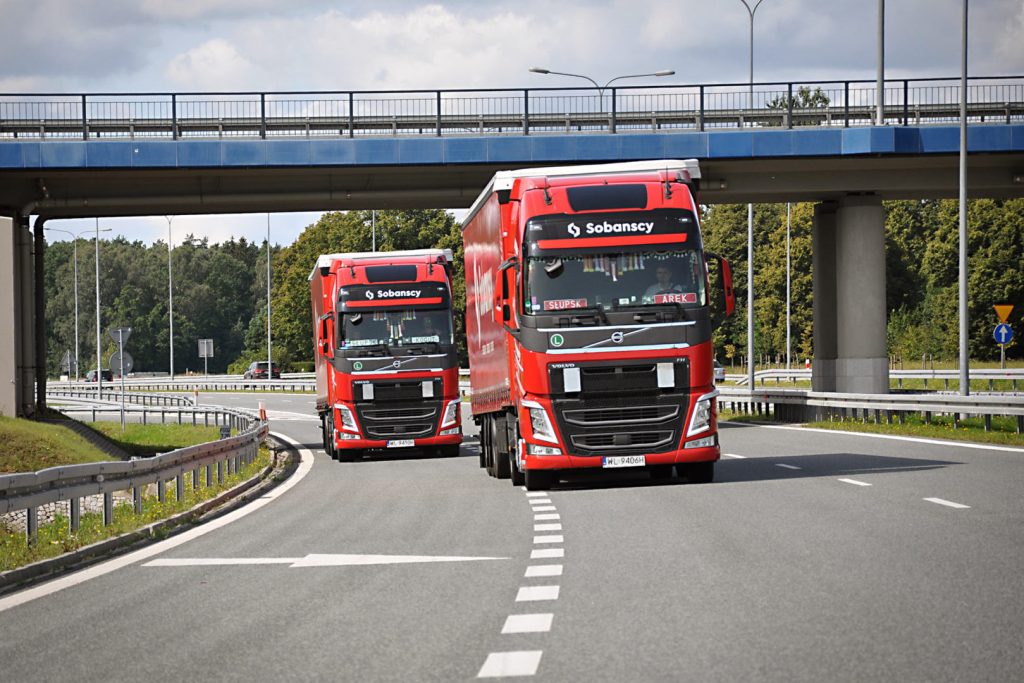 Transport płodów rolnych takich jak ziemniaki